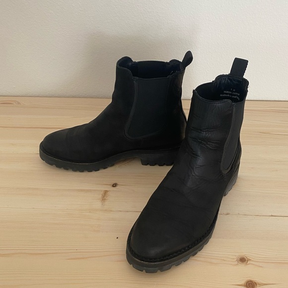 Thursday Chelsea boots black leather size 7 - Picture 4 of 6